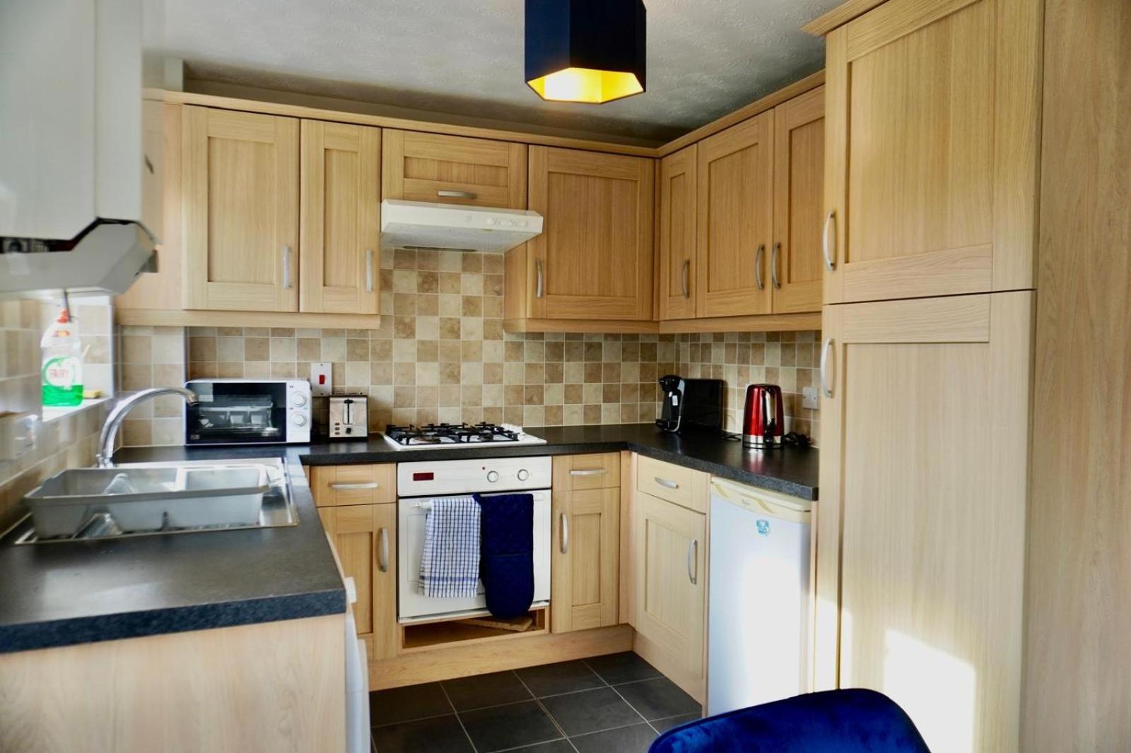 Villa 2 Bed With Parking And Netflix Nottingham Exterior foto